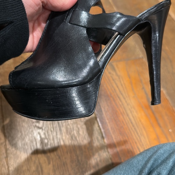 5” platform heels guess size 6.5 - Picture 5 of 5